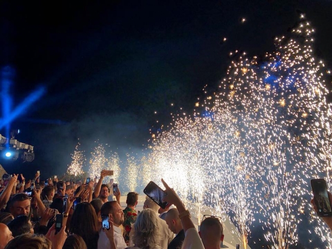 Греки великолепно выступили на фестивале фейерверков в Москве