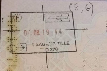Что означают буквы на штампах в паспорте