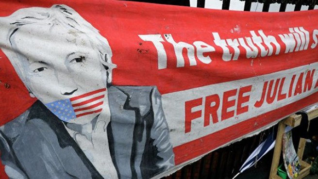 Основатель WikiLeaks  Ассанж заключён под стражу до 12 июня
