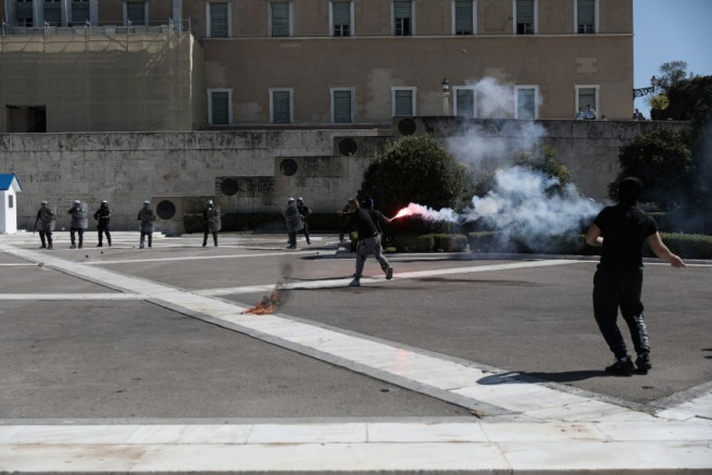 Центр Афин перекрыт из-за митинга протеста