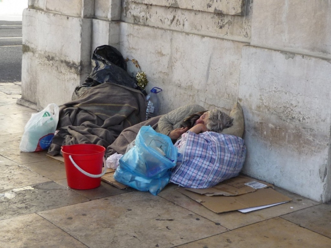Парламент Греции принял программу помощи уязвимым слоям населения