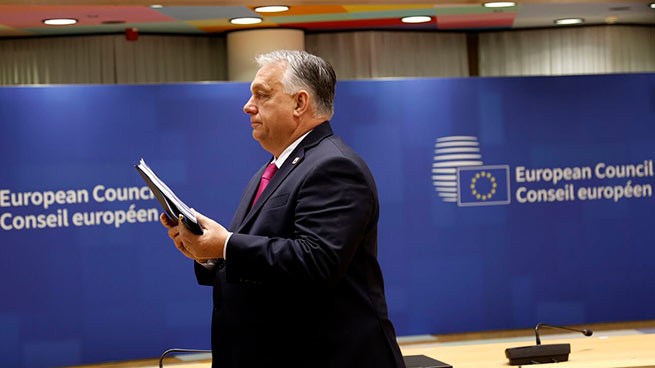 Бомба от Орбана: Венгрия отказалась от подписания решения о переговорах по вступлению в ЕС с Украиной