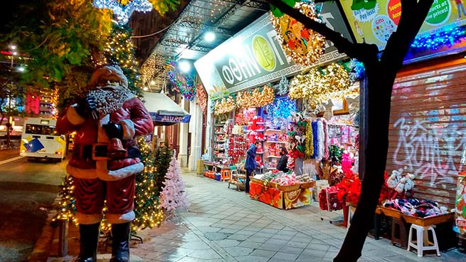 Жители Греции потратят на Рождество на 34% меньше