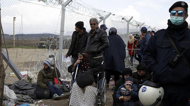 Власти Греции хотят ликвидировать стихийный лагерь беженцев в Идомени