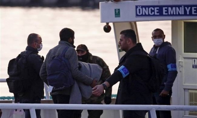 Митилини: девять мигрантов вернули в Турцию