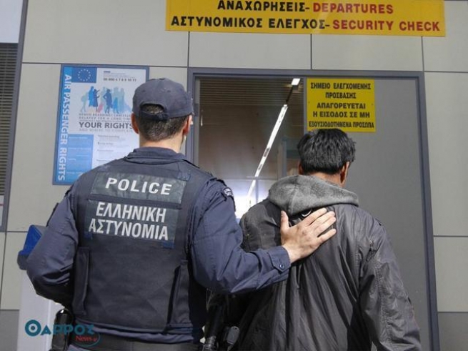 В Афинском аэропорту арестован россиянин, подозреваемый в терроризме