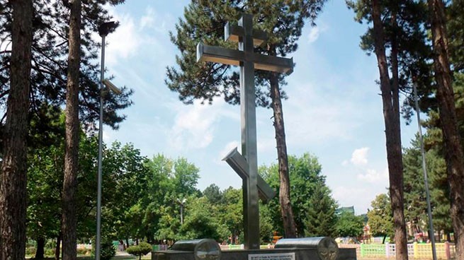 В Северной Македонии испортили памятник российскому консулу