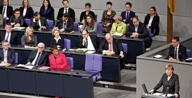 Спор Меркель и немецких депутатов о выходе Греции из ЕС