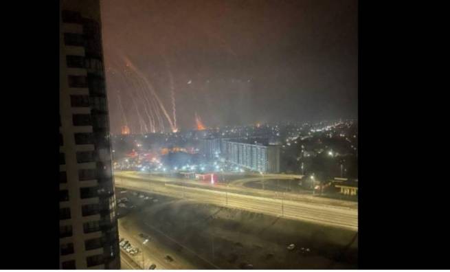 Взрывы и пожар в многоквартирном доме Киева