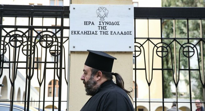 Священный Синод ЭПЦ назначил чрезвычайное собрание из-за коронавируса