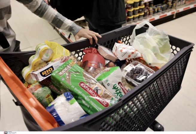 Греческие продукты в супермаркетах: цены на сыр, молоко и масло