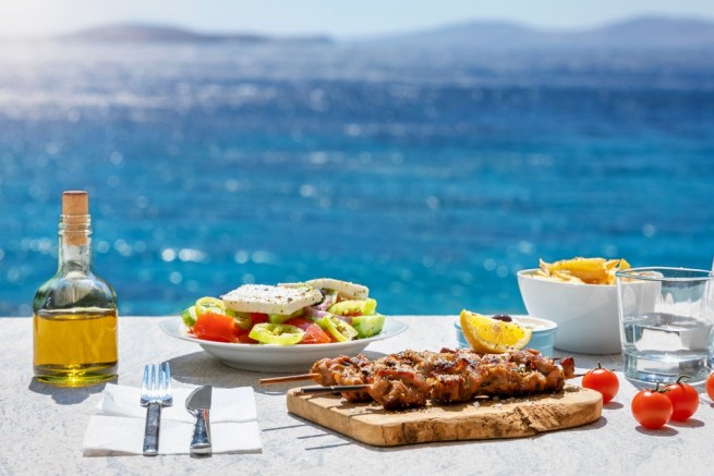 В топ-10 лучших кухонь мира - греческая
