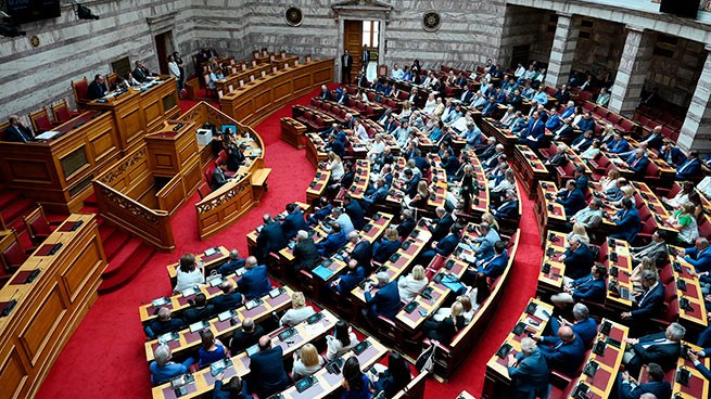 Парламент: поправка о голосовании по почте на национальных выборах не принята