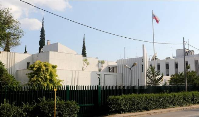 Посольство России призывает обращаться в полицию при получении угроз