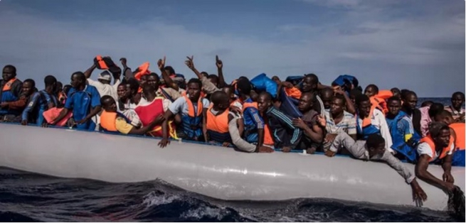 Новая масштабная трагедия в Средиземном море - утонуло более 400 мигрантов