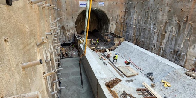 Проложен первый километр 4-й линии афинского метро