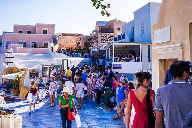 Туризм в Греции страдает от нехватки персонала и высоких цен на энергию
