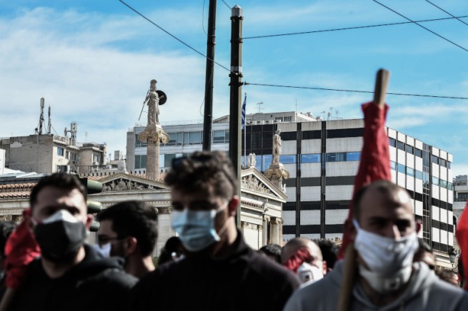 Митинг протеста общеобразовательных структур в центре Афин