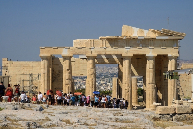 Греция: тур-объекты с новым расписанием празднуют успех