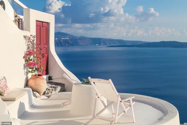 Airbnb пока надеется только на греков