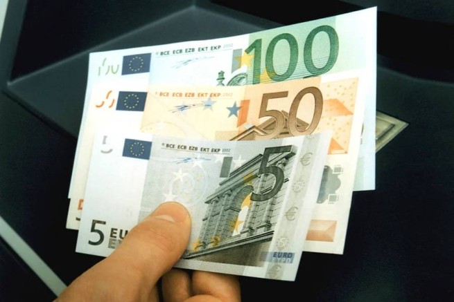 Безработные OAED-DYPA получат экстренное пособие в размере 250 евро