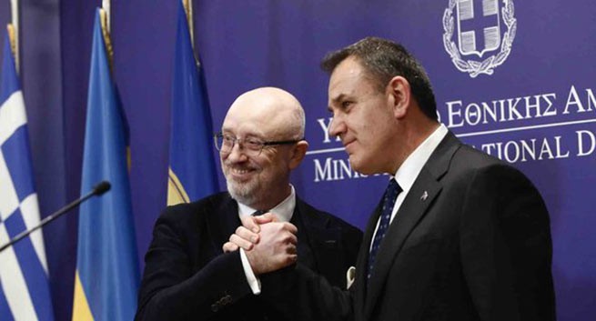 Министр обороны Греции пообещал всемерную поддержку своему украинскому коллеге
