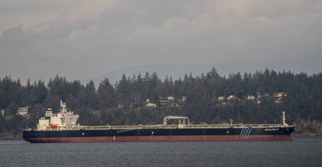 Из-за санкций в море застряли суда с российской нефтью