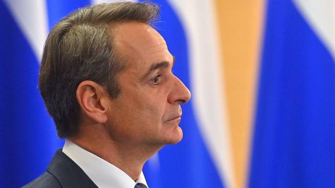 Премьер-министр Греции осуждает смерть 10 греков в Украине