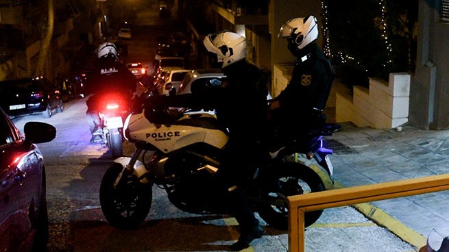 Погоня за автомобилем с грабителями в центре Афин