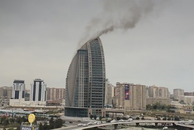Пожар в &quot;Небоскребе Трампа&quot; в Баку