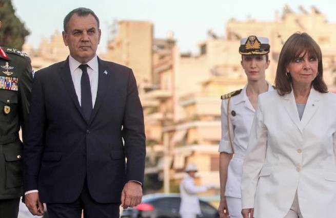 Президент Греции и министр обороны страны с официальным визитом в Киеве