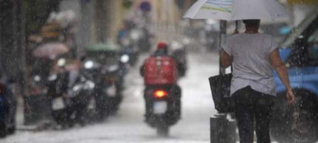 Непогода в Греции: резкое снижение температуры воздуха, ливень, град
