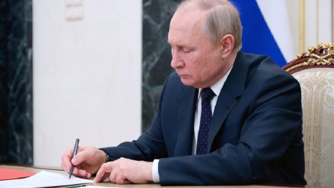 Новый указ Путина отменяет безвиз для «недружественных» граждан