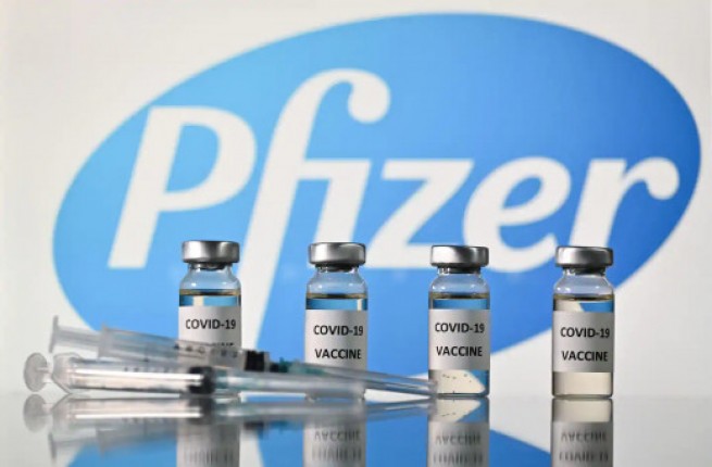Вакцина Pfizer: предупреждение для аллергиков, имеются побочные эффекты