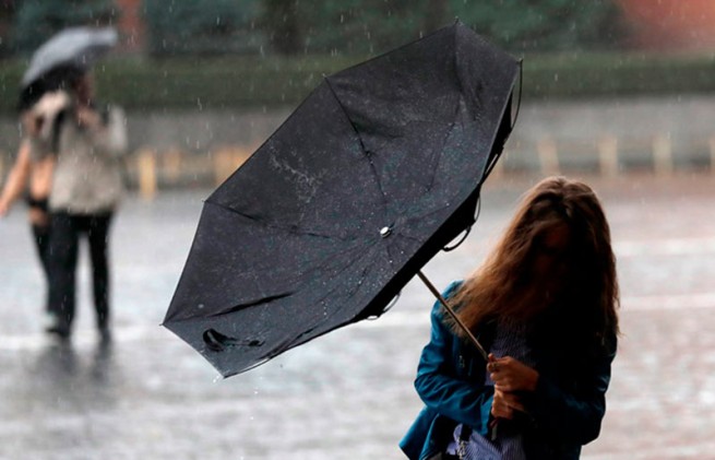 Предупреждение о непогоде в Греции: дождь, грозы и град в середине августа