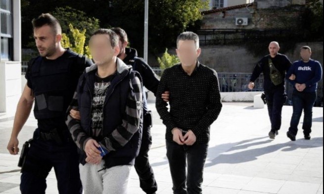 Двое обвинены в убийстве албанского киллера в Коридалоссе