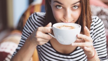 Горячий кофе полезнее для здоровья, чем холодный
