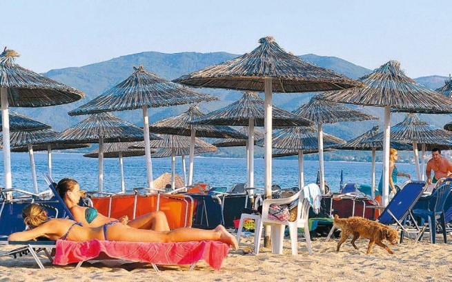 Раннее завершение туристического сезона в Греции
