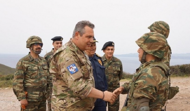 Греция переводит часть вооруженных сил на острова