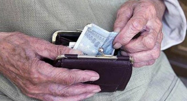 Греция отменит «сбор солидарности» и позволит снова повысить пенсии