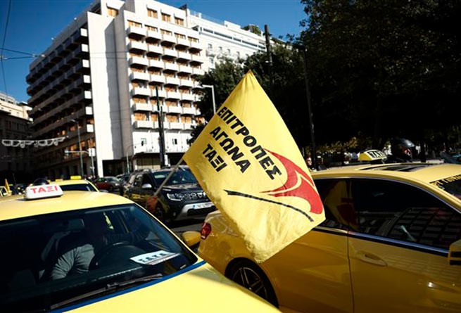 22 ноября таксисты объявили 24-часовую забастовку