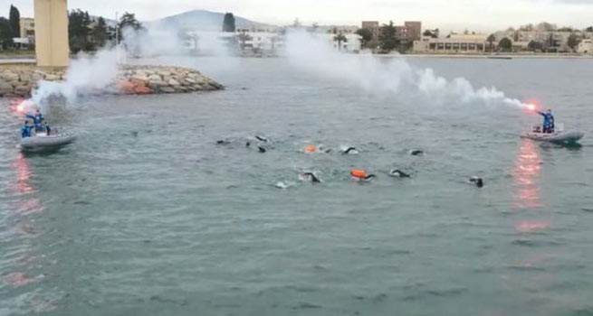 Минобороны Турции приказало курсантам проплыть расстояние до греческого Кастелоризо (видео)