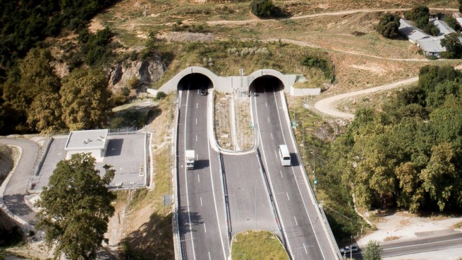 Самый длинный автомобильный туннель в Греции
