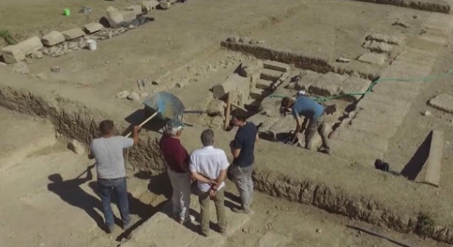 Греция: археологи раскопали затерянный храм Артемиды