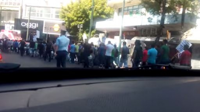 Марш протеста мусульманских мигрантов в центре Афин
