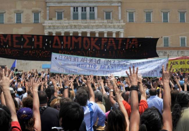 Russia Today: Греки из-за долгов заканчивают жизнь самоубийством