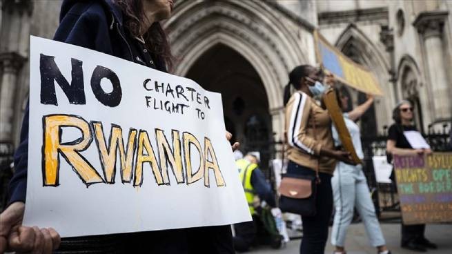 Великобритания и Руанда подписали новое соглашение о депортации нелегальных мигрантов