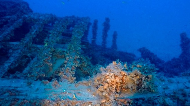 У острова Китнос обнаружены останки неизвестного корабля