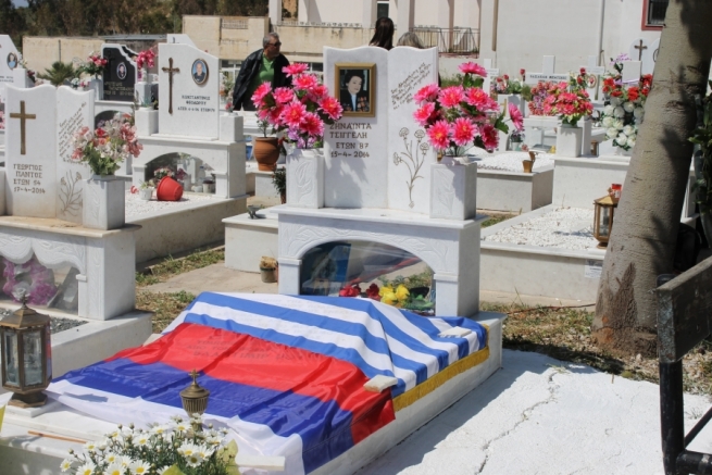 В Греции прошла торжественная церемония по установке памятной плиты на могиле ветерана ВОВ