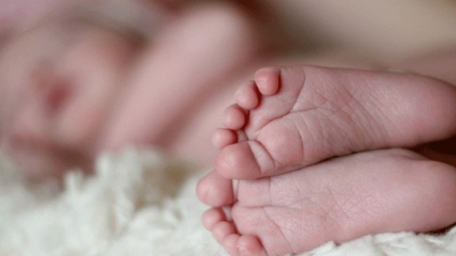 Салоники: Мертвый новорожденный найден в пакете